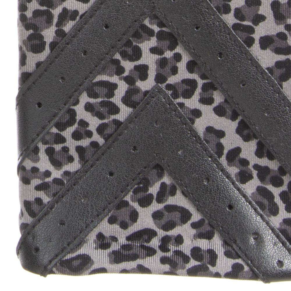 Women's Chevron Spandex Gloves Gloves in Grey Leopard Chevron Cuff Detail