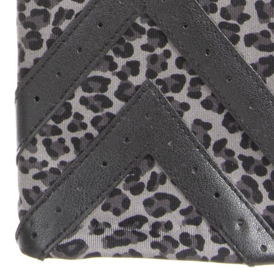 Women's Chevron Spandex Gloves Gloves in Grey Leopard Chevron Cuff Detail