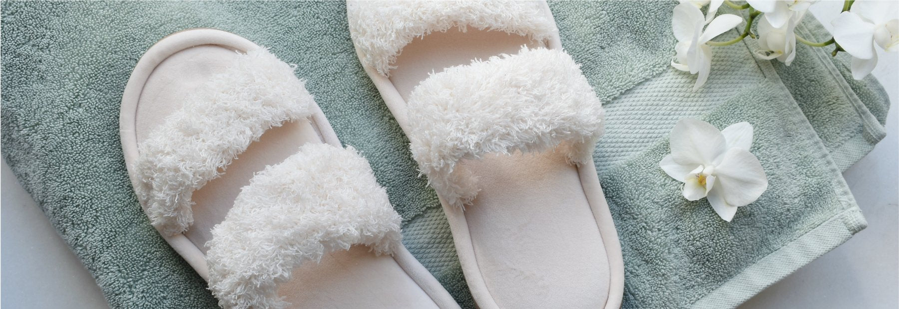 Women's Parker Chenille 2-Band Slide Slippers off figure on towel