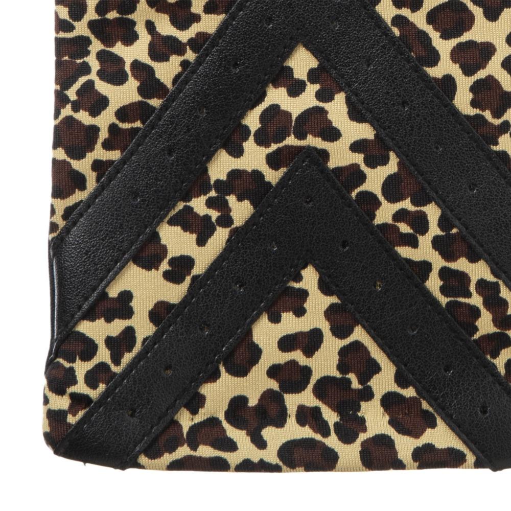Women's Chevron Spandex Gloves Gloves in Leopard Chevron Cuff Detail