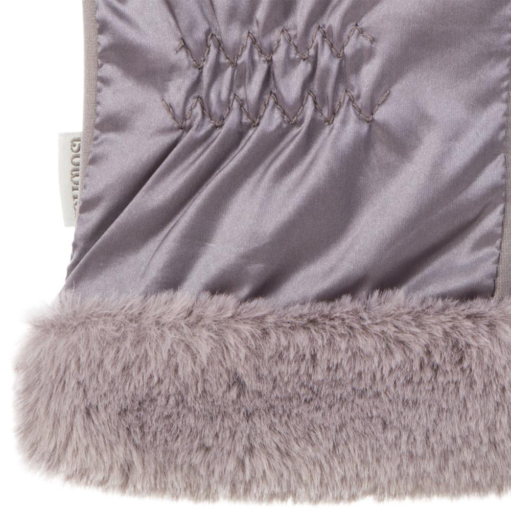 Women's Quilted Gloves with Faux Fur Cuff in Dusty Lavender Cuff Detail