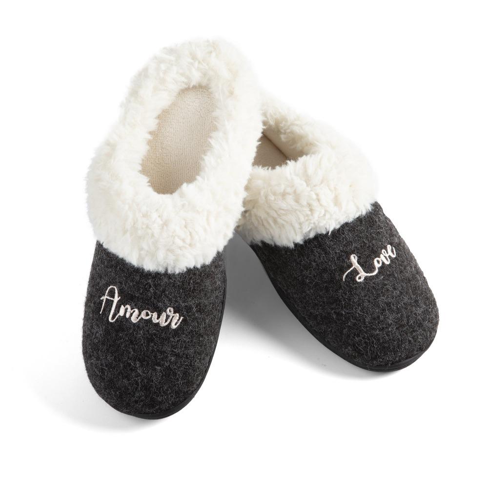 Women's Sweater Knit Novelty Clog Slippers Black Amour/Love Pair
