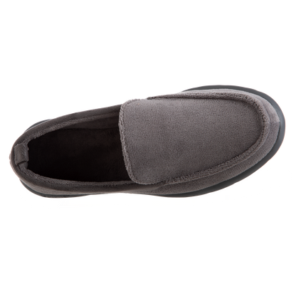 Isotoner with Everywear™ Men’s Microterry Moccasin in Ash Inside Top View