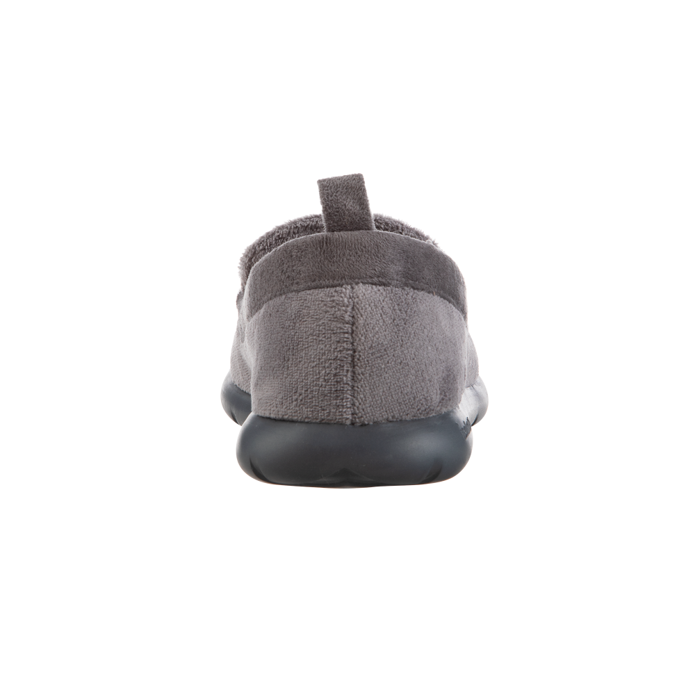 Isotoner with Everywear™ Men’s Microterry Moccasin in Ash Back Heel