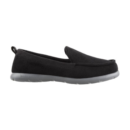 Isotoner with Everywear™ Men’s Microterry Moccasin in Black  Profile