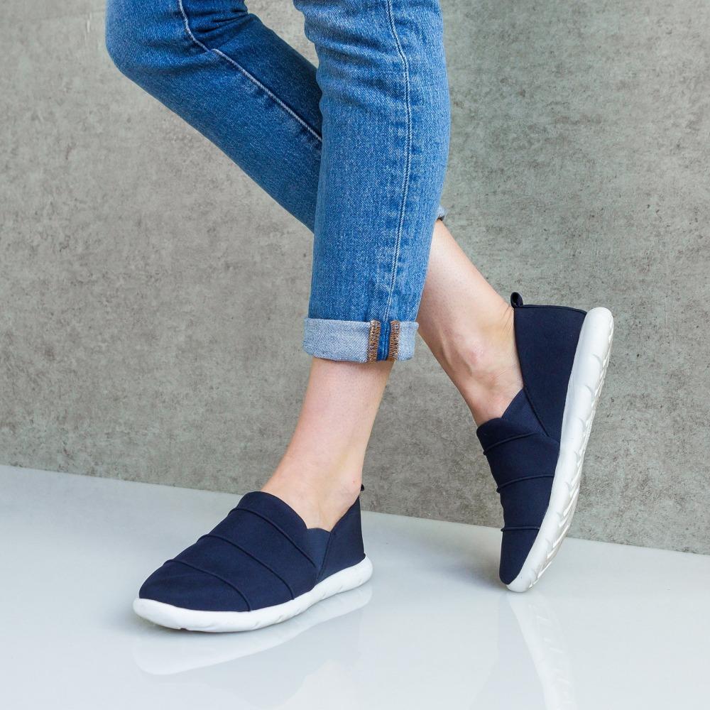Zenz Women's Serenity Slip-On in Navy Blue on Model